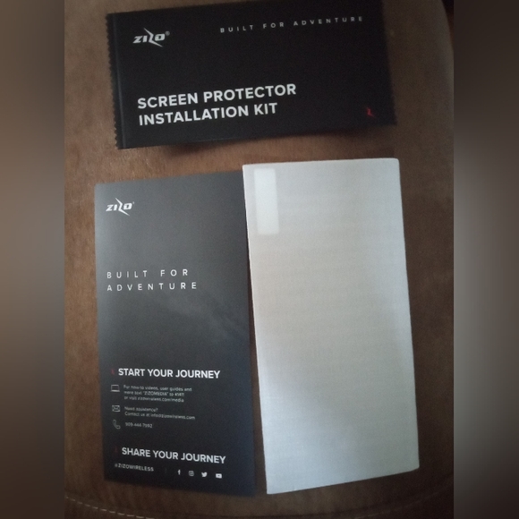 ZIZO Tempered Glass Screen Protector for iPhone 12/12 Pro - Picture 4 of 4